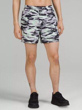 Lululemon /// Mens Pace Breaker 5” Abstract Shorts - Size XL